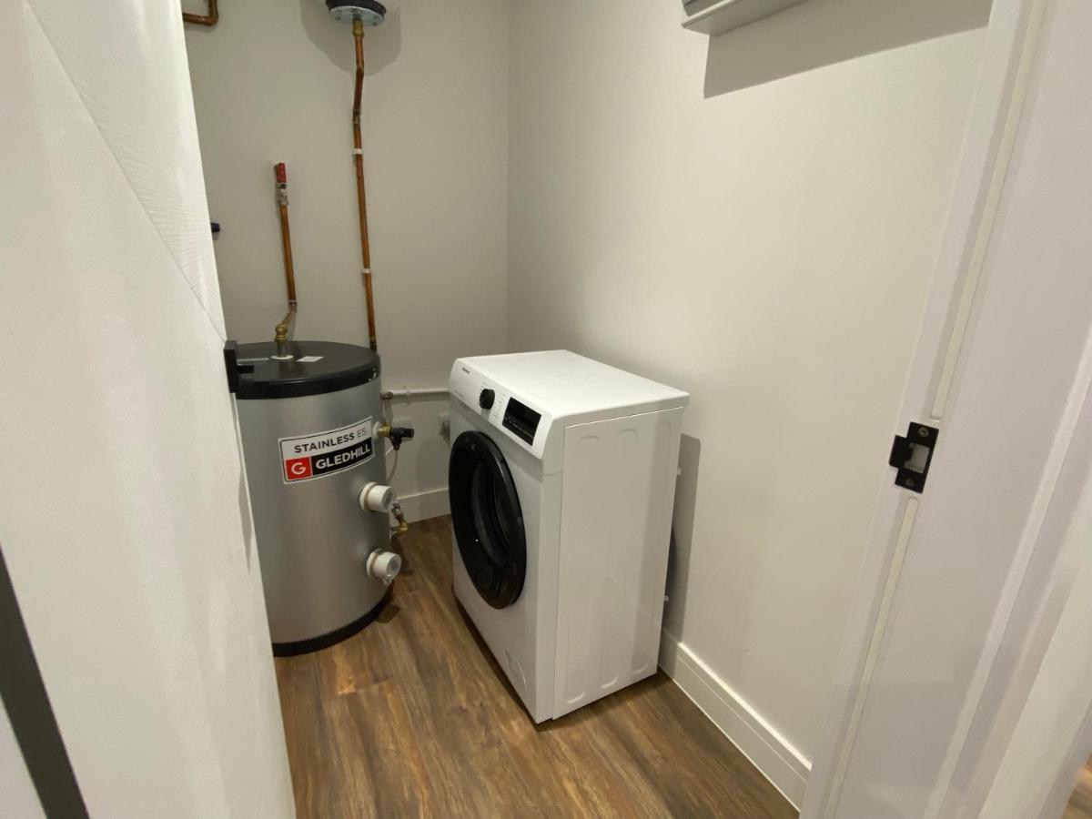 7 - West London Brand New Loft Apartment Bagian luar foto